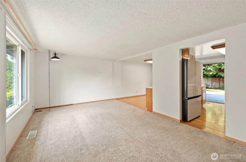 Property photo for 13611 62nd Avenue Se, Everett photo 11