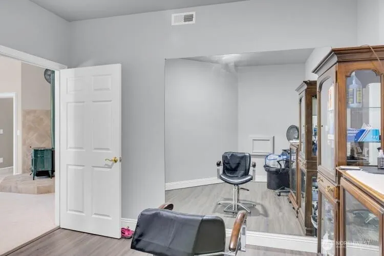 Property photo for 22410 Mcmurray Shore Drive, Mount Vernon photo 27
