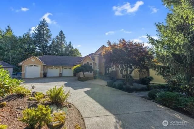 Property photo for 22410 Mcmurray Shore Drive, Mount Vernon photo 3
