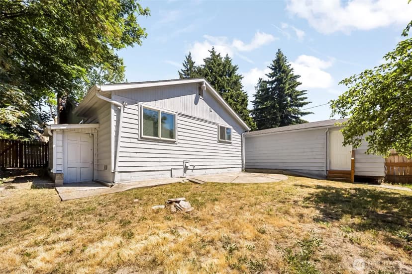 Property photo for 9201 36 Avenue S, Seattle photo 27