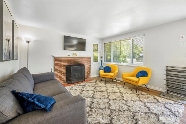 Property photo for 9201 36 Avenue S, Seattle photo 5