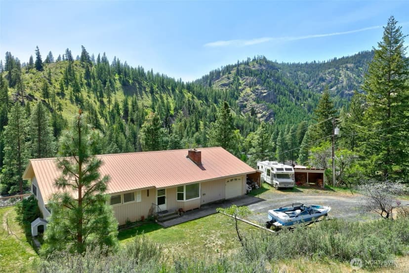 Property photo for 15547 State Route 410, Naches photo 3
