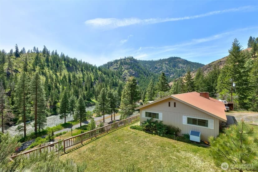 Property photo for 15547 State Route 410, Naches photo 6