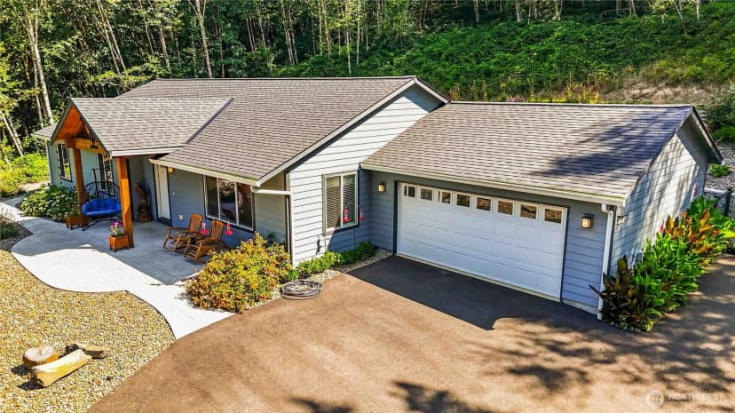 Property photo for 210 Echo Lane, Longview photo 40