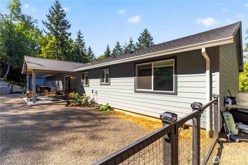 Property photo for 210 Echo Lane, Longview photo 28