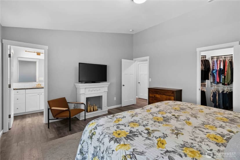 Property photo for 210 Echo Lane, Longview photo 20