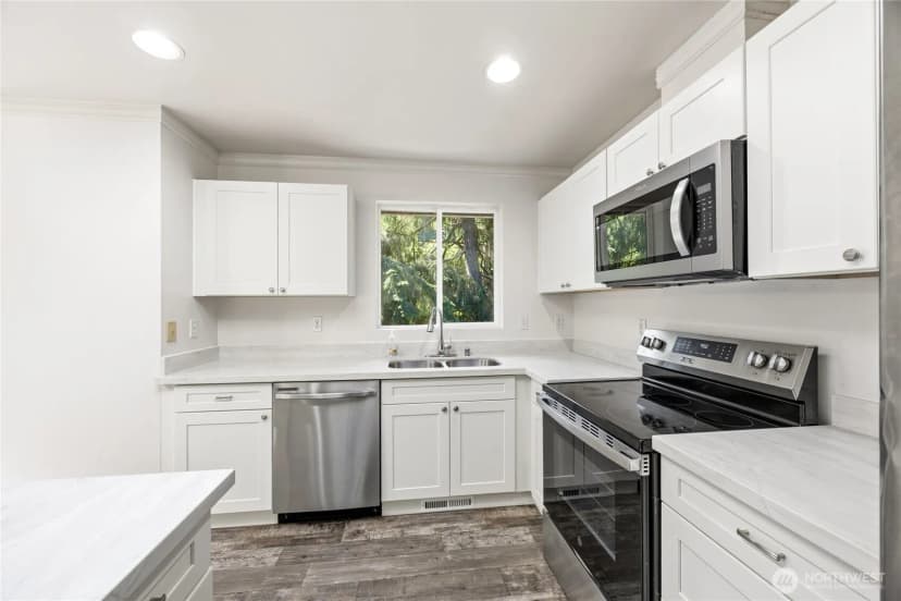 Property photo for 919 Sw 319th Place, Federal Way photo 13