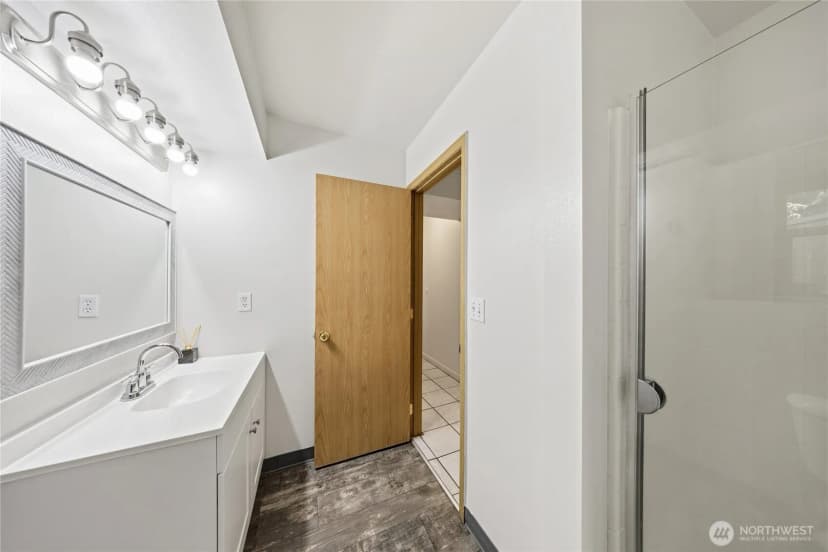 Property photo for 919 Sw 319th Place, Federal Way photo 34
