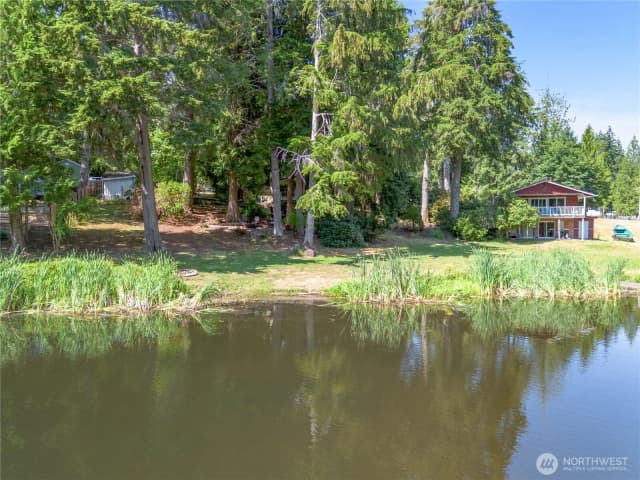 Property photo for 550 E Lakeshore Drive W, Shelton photo 5
