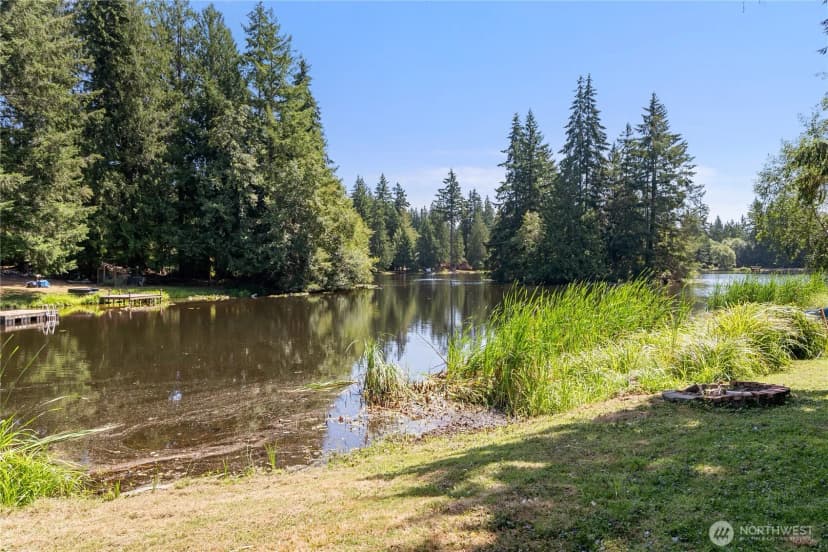 Property photo for 550 E Lakeshore Drive W, Shelton photo 21