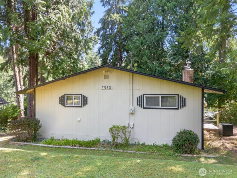 Property photo for 550 E Lakeshore Drive W, Shelton photo 28