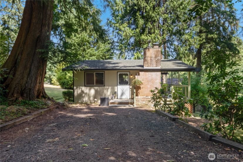 Property photo for 550 E Lakeshore Drive W, Shelton photo 18