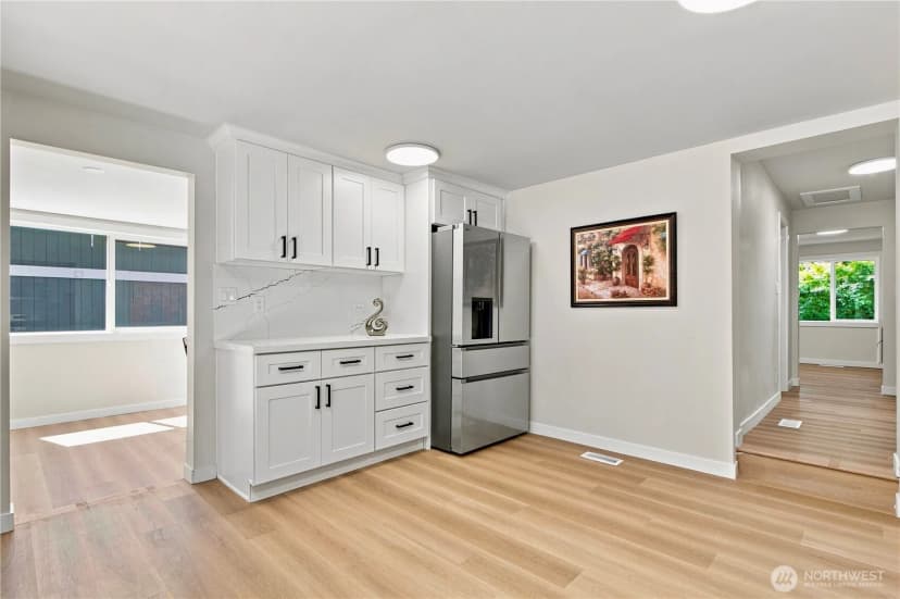 Property photo for 14022 Roslyn Place N, Seattle photo 13