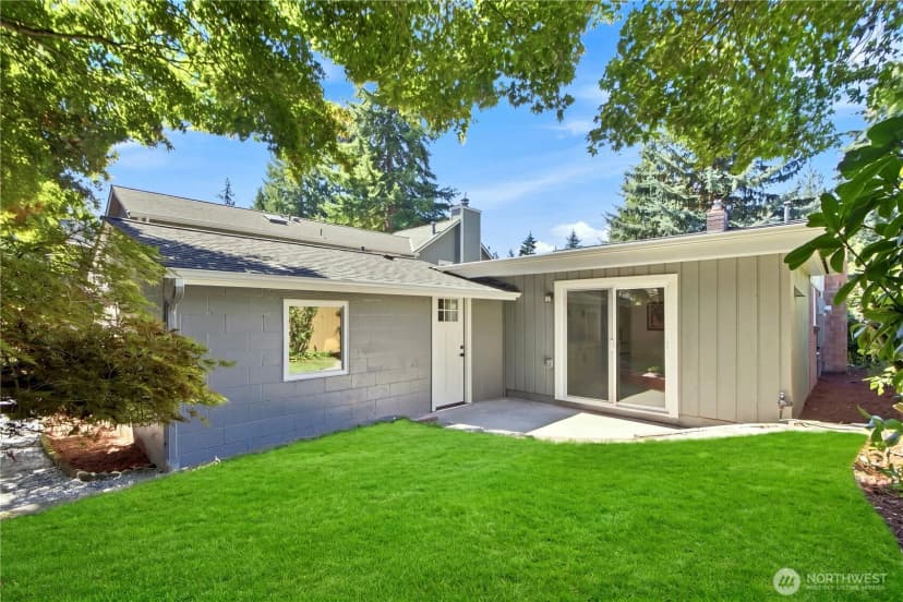 Property photo for 14022 Roslyn Place N, Seattle photo 21