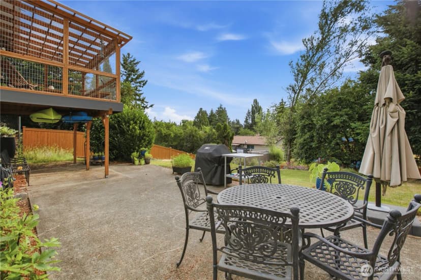 Property photo for 16418 125th Avenue Se, Renton photo 33