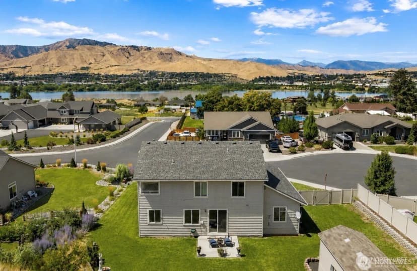 Property photo for 3113 Nw Delcon Court, East Wenatchee photo 21