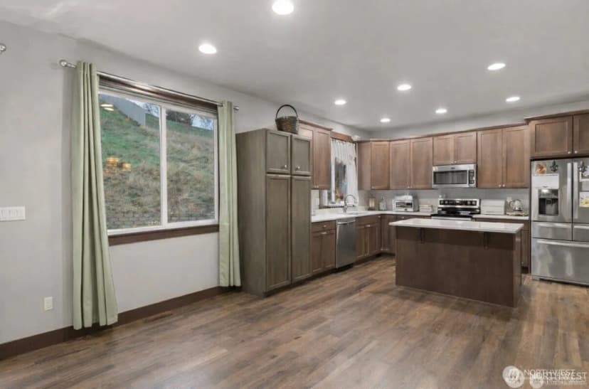 Property photo for 3113 Nw Delcon Court, East Wenatchee photo 8