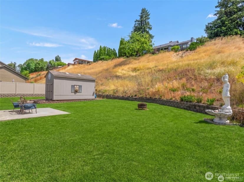 Property photo for 3113 Nw Delcon Court, East Wenatchee photo 23