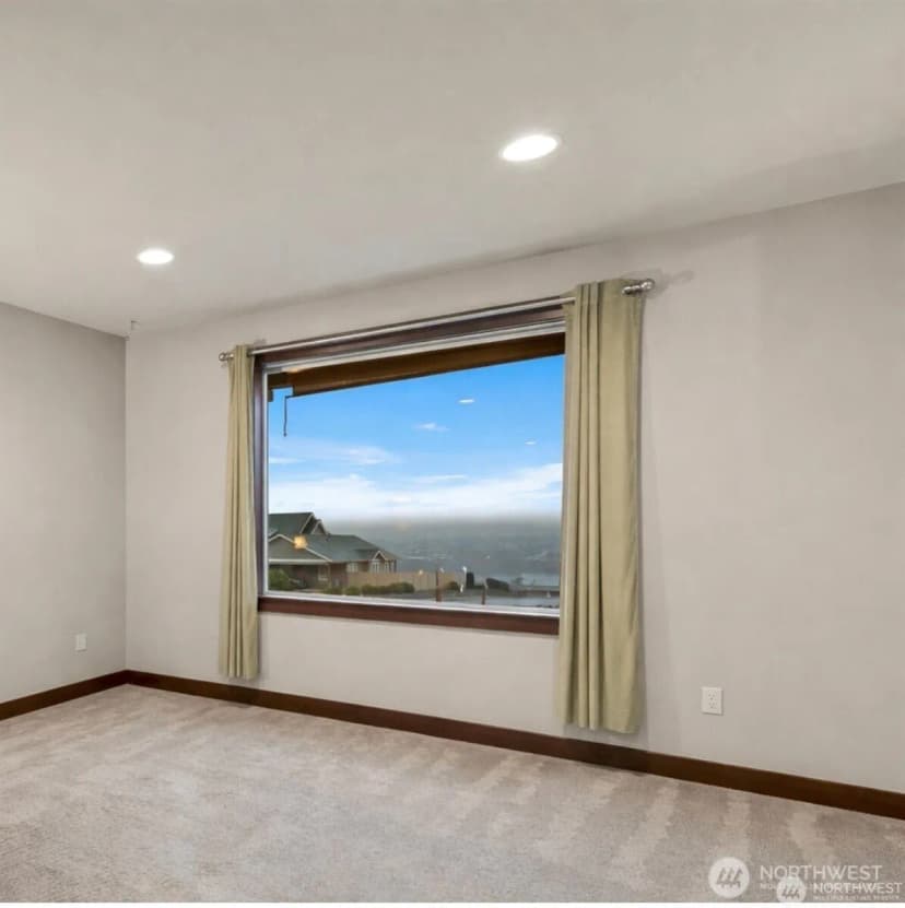 Property photo for 3113 Nw Delcon Court, East Wenatchee photo 7