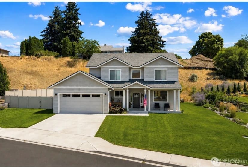 Property photo for 3113 Nw Delcon Court, East Wenatchee