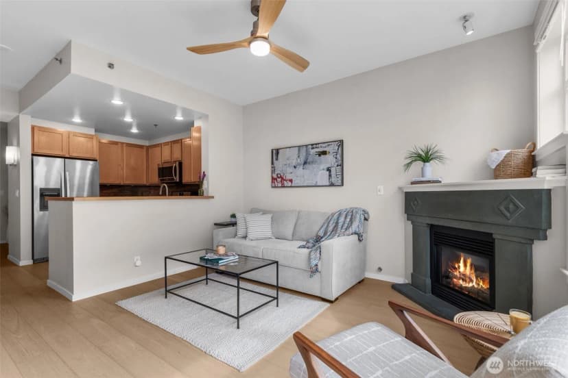 Property photo for 2801 1st Avenue #807, Seattle photo 15