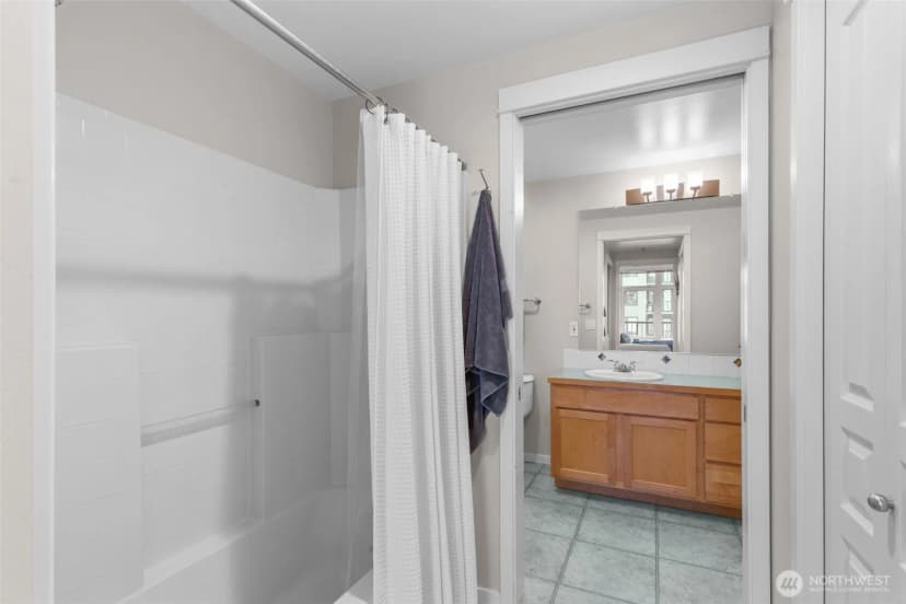 Property photo for 2801 1st Avenue #807, Seattle photo 26