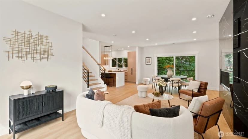 Property photo for 10930 Ne 120th Street, Kirkland photo 9