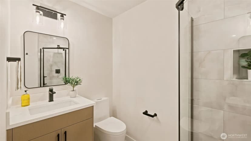 Property photo for 10930 Ne 120th Street, Kirkland photo 35
