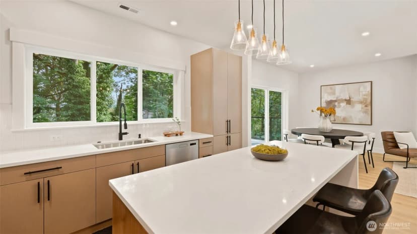 Property photo for 10930 Ne 120th Street, Kirkland photo 13