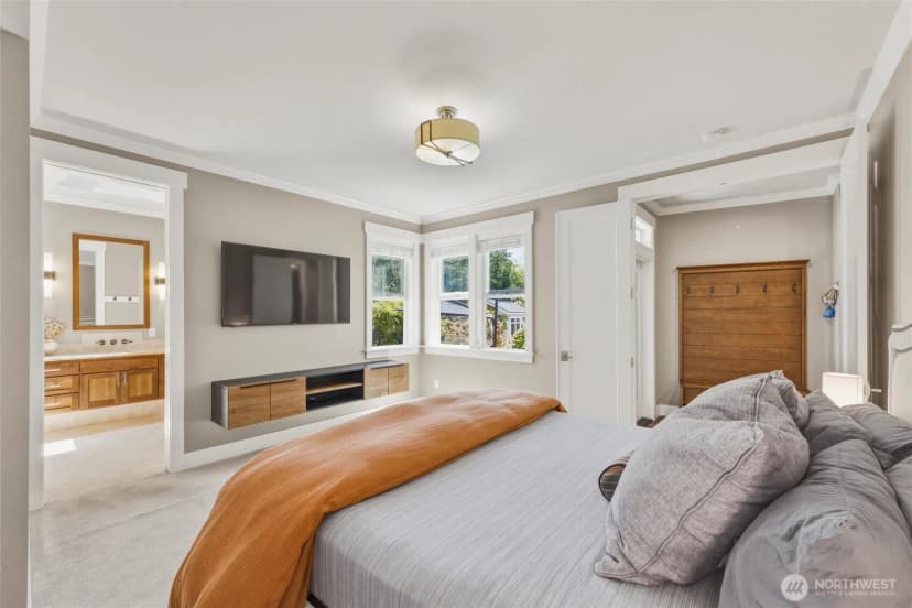 Property photo for 2019 29th Place, Anacortes photo 12