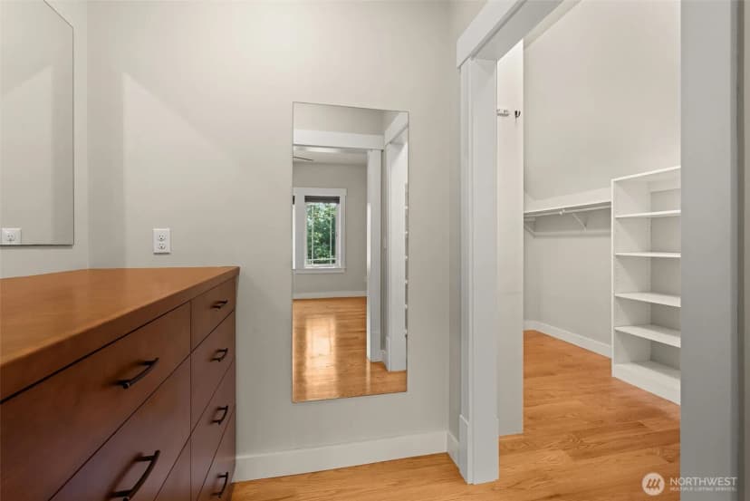 Property photo for 8902 65th Street W, University Place photo 24