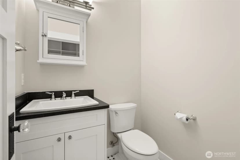 Property photo for 8902 65th Street W, University Place photo 17