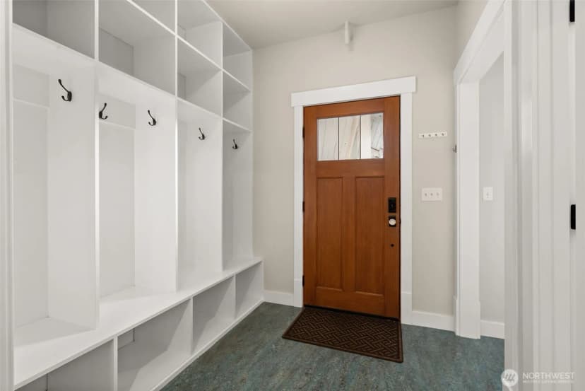Property photo for 8902 65th Street W, University Place photo 16
