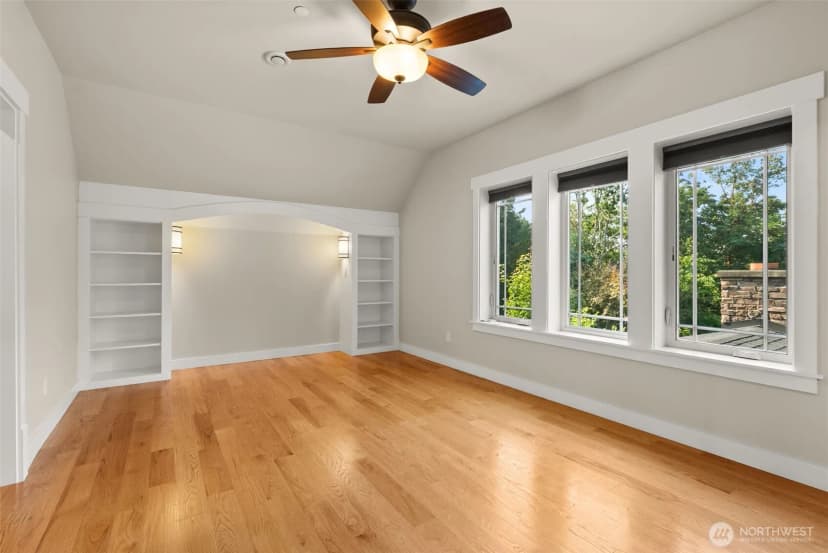 Property photo for 8902 65th Street W, University Place photo 22