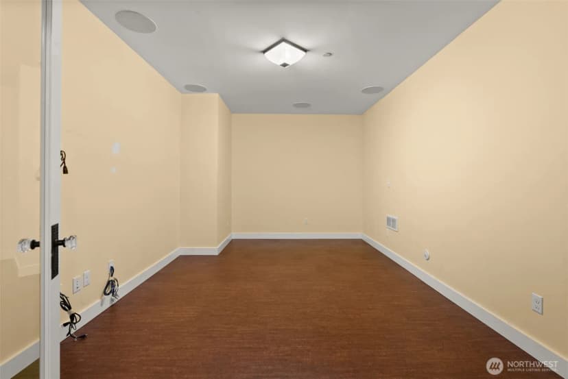 Property photo for 8902 65th Street W, University Place photo 29