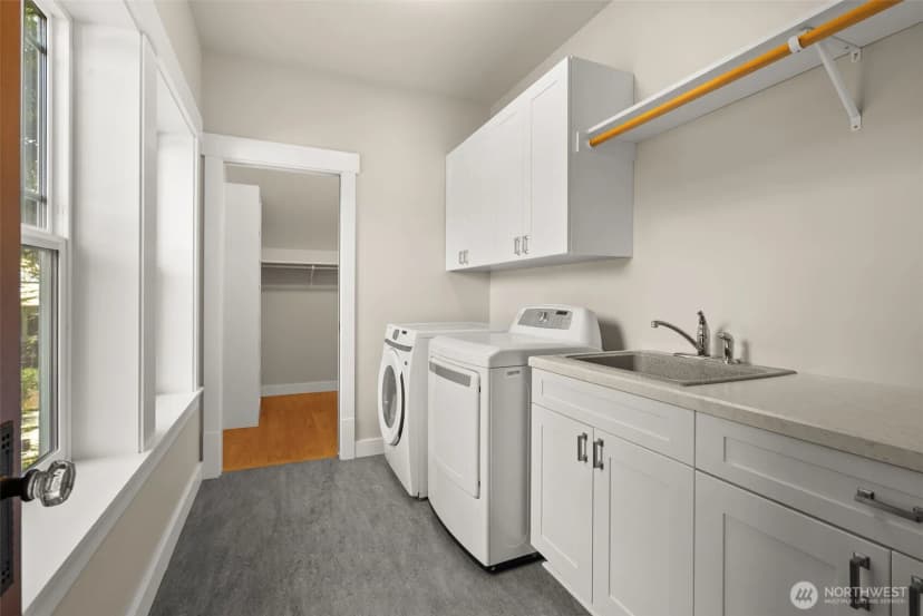 Property photo for 8902 65th Street W, University Place photo 27