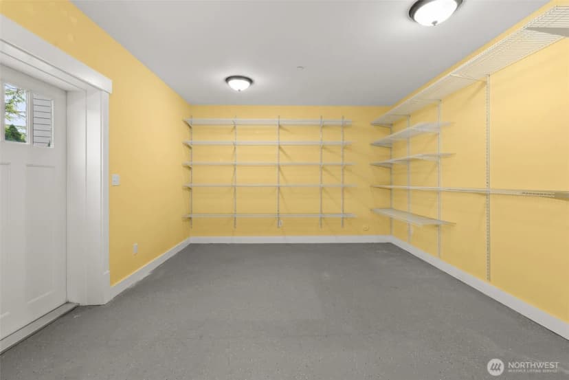 Property photo for 8902 65th Street W, University Place photo 30