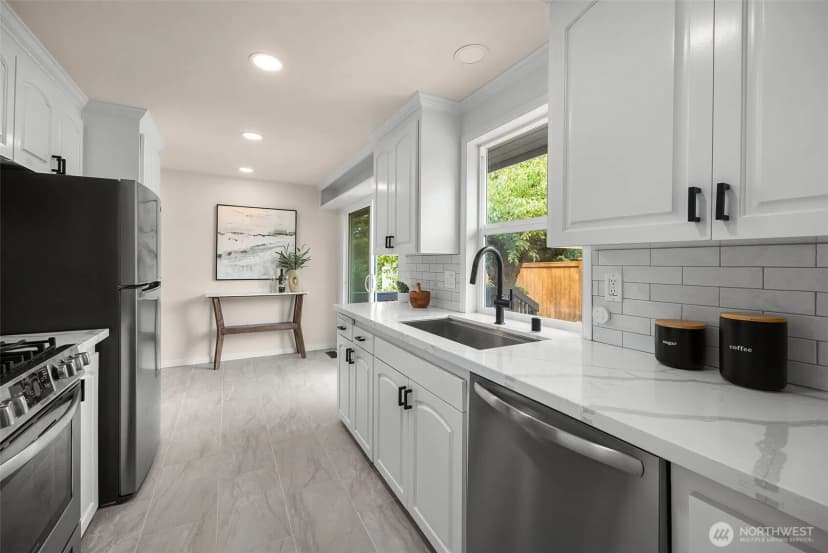 Property photo for 661 Birch Street, Edmonds photo 12