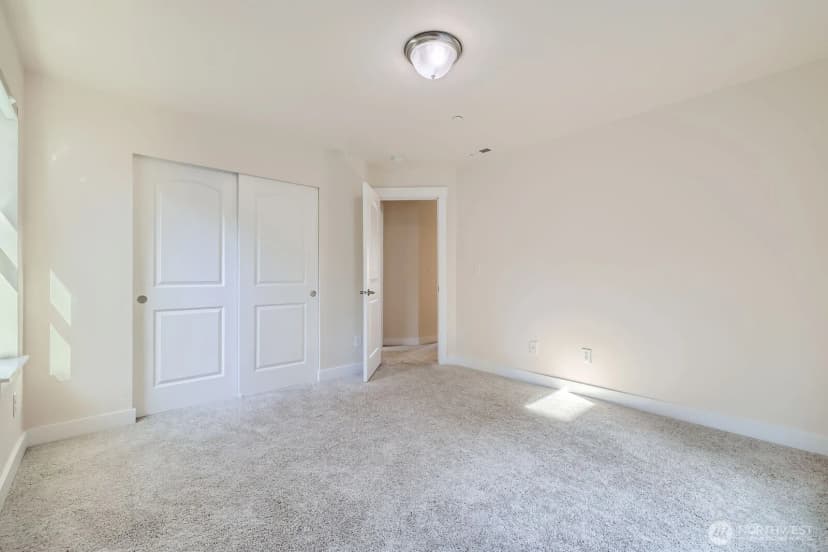 Property photo for 19524 81st Place Ne, Kenmore photo 30