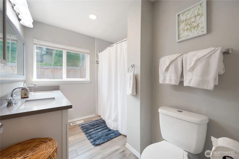 Property photo for 9320 220th Street Sw, Edmonds photo 16