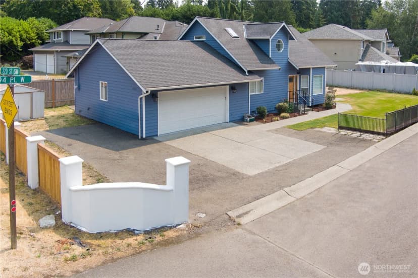 Property photo for 9320 220th Street Sw, Edmonds photo 39