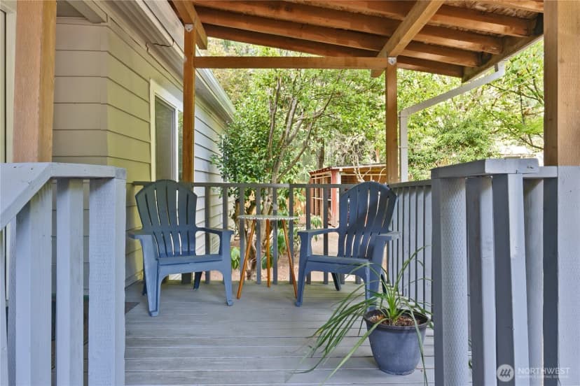 Property photo for 40 E Herron Place, Shelton photo 23