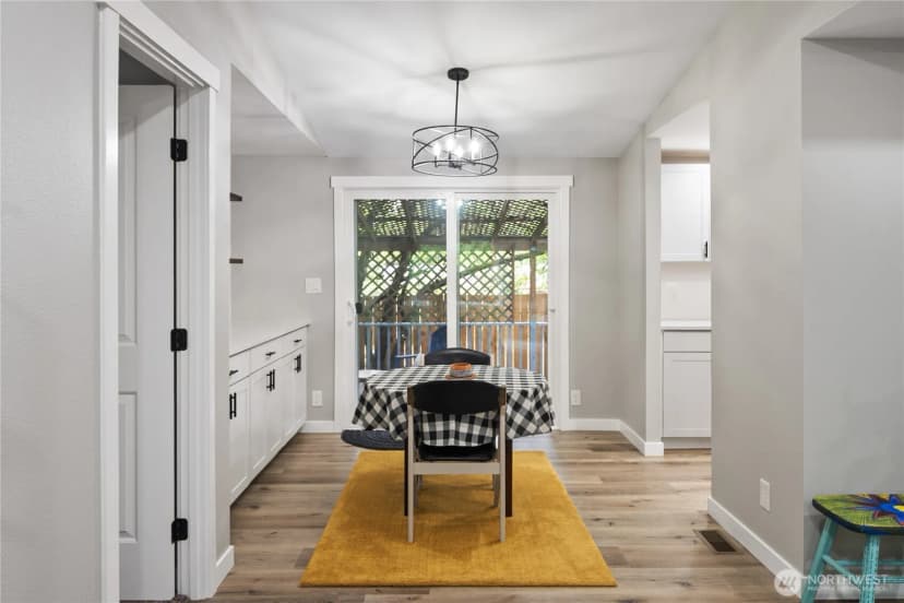 Property photo for 40 E Herron Place, Shelton photo 22