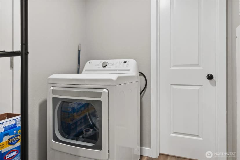 Property photo for 40 E Herron Place, Shelton photo 12