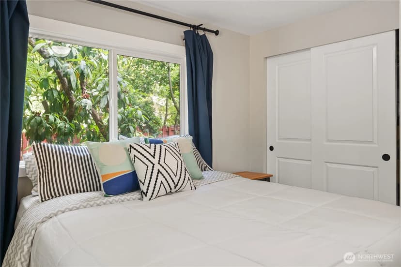 Property photo for 40 E Herron Place, Shelton photo 9
