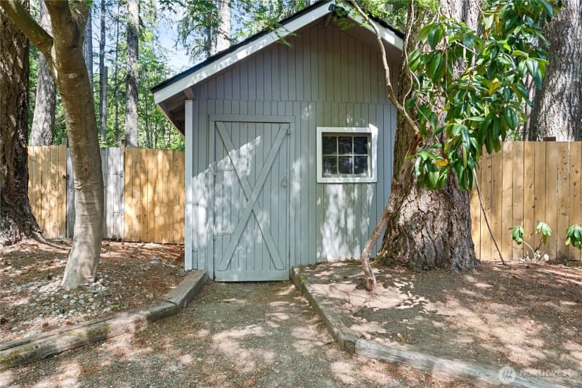 Property photo for 40 E Herron Place, Shelton photo 25