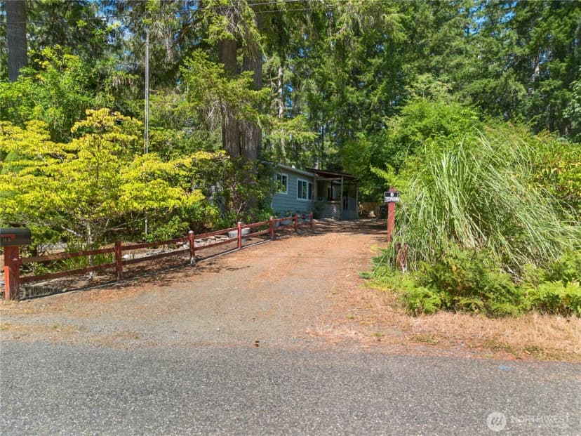 Property photo for 40 E Herron Place, Shelton photo 28