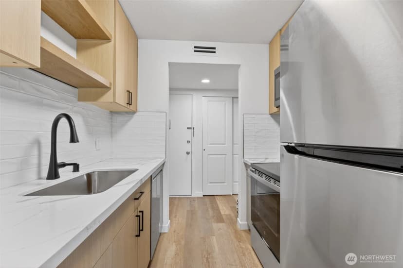 Property photo for 615 75th Street Se #c53, Everett photo 9