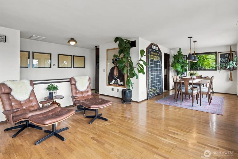 Property photo for 7615 S 115th Street, Seattle photo 5