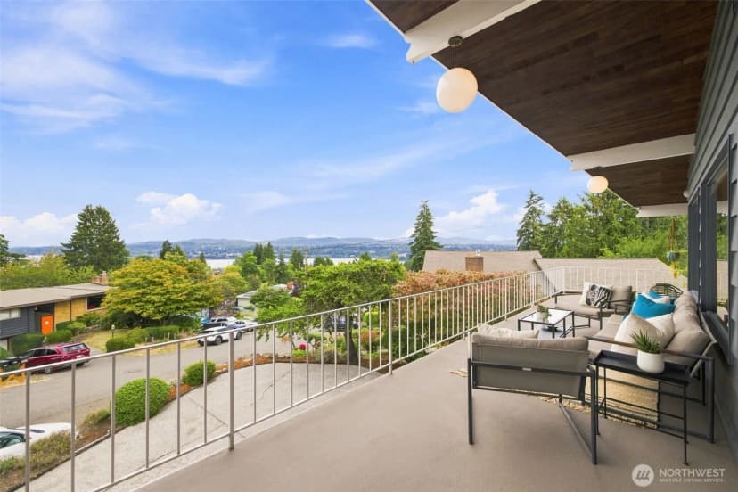 Property photo for 7615 S 115th Street, Seattle photo 7